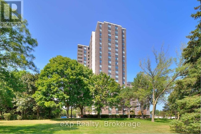 property at 1515 Lakeshore Rd E