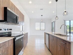 5773 Cassidy Ln in Ave Maria, FL - Foto de edificio - Building Photo