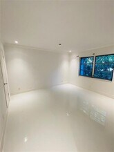 3125 Oakland Shores Dr in Oakland Park, FL - Building Photo - Building Photo