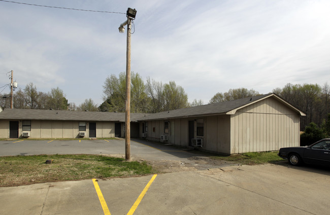 Cross Keys Apartments in Jacksonville, AR - Building Photo - Building Photo