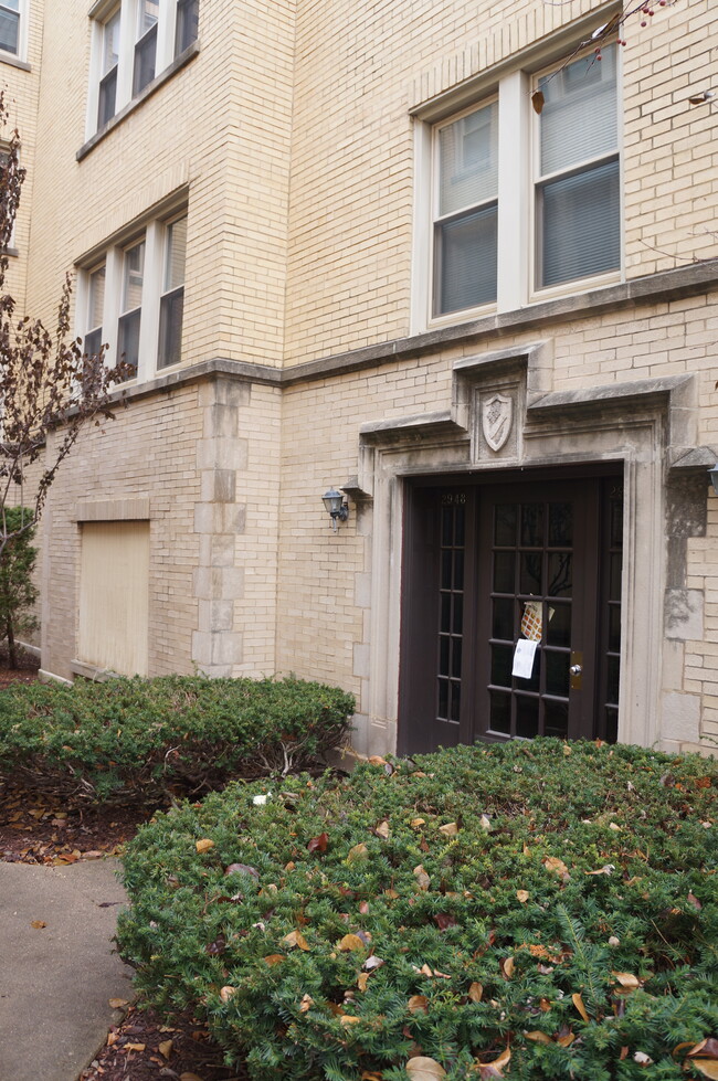 4101 N Sacramento Ave, Unit 48-2 in Chicago, IL - Foto de edificio - Building Photo