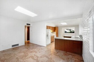 924 N Camino Seco in Tucson, AZ - Building Photo - Building Photo