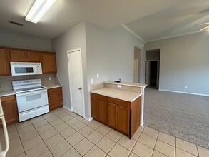 3141-3145-3145 Buckskin Ln in Robinson, TX - Foto de edificio - Building Photo