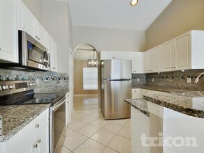 1054 Valentine St in North Port, FL - Building Photo - Building Photo