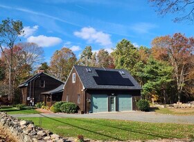 4994 Madison Ave in Trumbull, CT - Building Photo