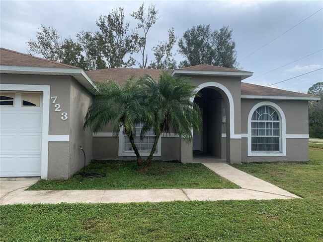 723 Bobolink Ct in Kissimmee, FL - Foto de edificio - Building Photo