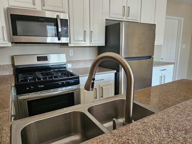 The Spot on 30th Street in Los Angeles, CA - Building Photo - Building Photo