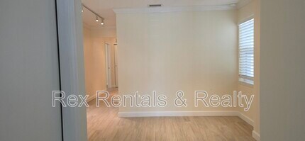4095 14th St NE in St. Petersburg, FL - Building Photo - Building Photo