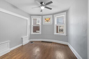 217 Emming St in Cincinnati, OH - Building Photo