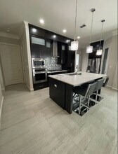 3506 Featherie St in Edinburg, TX - Foto de edificio - Building Photo