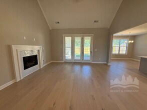 240 Valleyview Ln in Oakland, TN - Building Photo - Building Photo