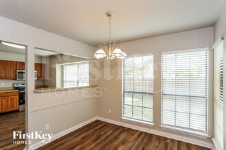 2416 Sutton Dr in Arlington, TX - Building Photo - Building Photo