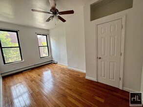 744 Nostrand Ave in Brooklyn, NY - Building Photo - Building Photo