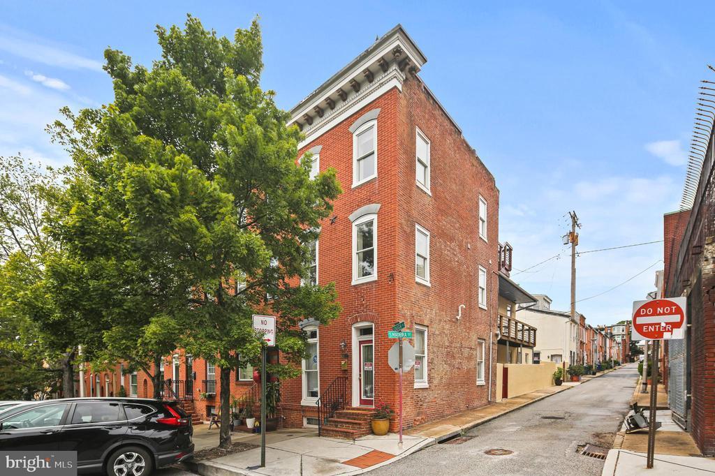 2222 Gough St in Baltimore, MD - Building Photo