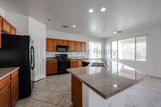 43856 W Knauss Dr in Maricopa, AZ - Building Photo - Building Photo