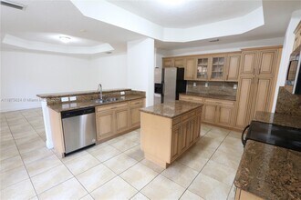 15449 SW 31st Ln in Miami, FL - Foto de edificio - Building Photo