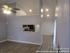 10207 Athens Fld Dr in San Antonio, TX - Building Photo - Building Photo