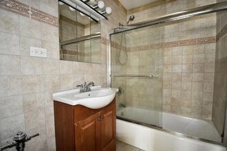 900 Midland Ave in Yonkers, NY - Building Photo - Building Photo