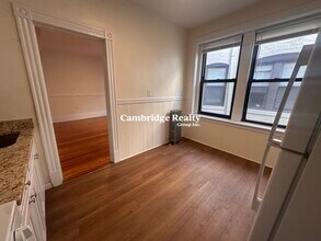 875 Massachusetts Ave, Unit 24A in Cambridge, MA - Foto de edificio - Building Photo