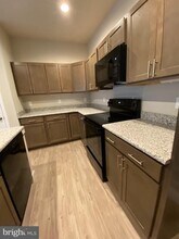 6108 Sawgrass Ct in Harrisburg, PA - Building Photo - Building Photo