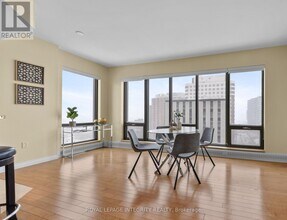 90 George St in Ottawa, ON - Building Photo - Building Photo