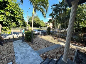 5530 NW Miami Ct in Miami, FL - Building Photo - Building Photo