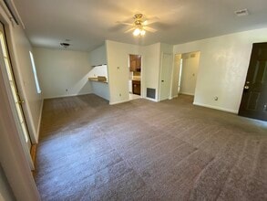 3009 Oak Hammock Ln in Tallahassee, FL - Building Photo - Building Photo