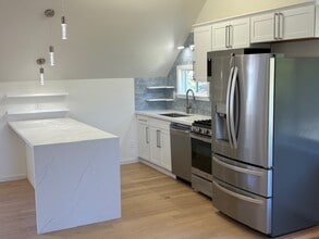 308 Glen Park Ave, Unit A in San Rafael, CA - Building Photo - Building Photo