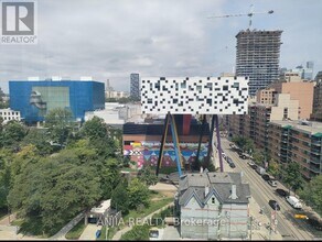 50-1250 McCaul St in Toronto, ON - Building Photo - Building Photo