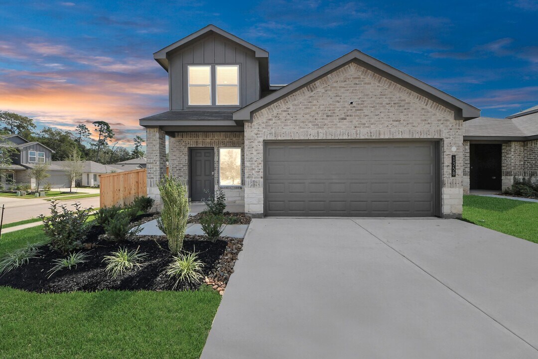 1358 Heather Rosewood Ln in Conroe, TX - Building Photo