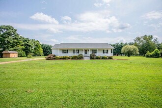15617 Mockingbird Ln in King George, VA - Building Photo - Building Photo