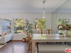 3031 S Bentley Ave in Los Angeles, CA - Building Photo - Building Photo