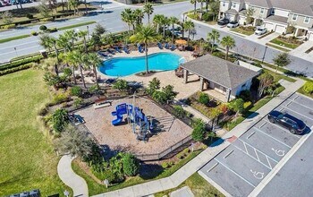 2066 Crystal Bell St in Orlando, FL - Building Photo - Building Photo