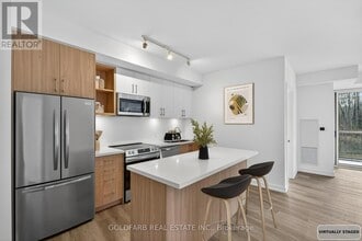 333 Sunseeker Ave in Innisfil, ON - Building Photo - Building Photo