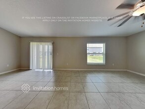 1876 Moon Cactus Ct in Ruskin, FL - Building Photo - Building Photo