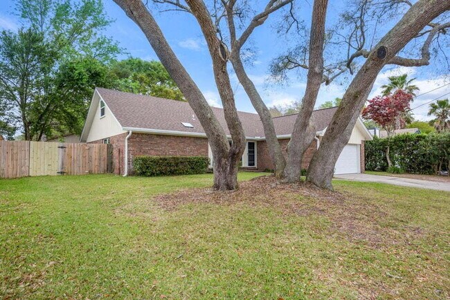 707 Osage Dr in Fort Walton Beach, FL - Building Photo - Building Photo