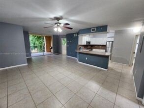 200 Scotia Dr in Hypoluxo, FL - Building Photo - Building Photo