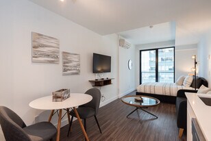 1411 Avenue Overdale, Unit SI ID1261811P in Montréal, QC - Building Photo