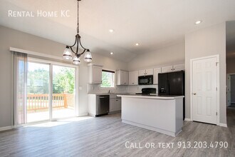 23815 W 126th Terrace in Olathe, KS - Building Photo - Building Photo