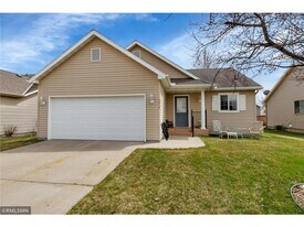 1612 Nuthatch Ave in Sartell, MN - Building Photo