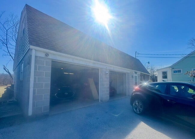 42 Cupola Rd in Honey Brook, PA - Building Photo - Building Photo