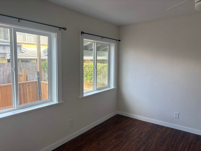 1645 Kamehameha IV Rd in Honolulu, HI - Building Photo - Building Photo