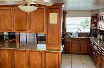 5120 NW 4th Terrace in Miami, FL - Building Photo - Building Photo