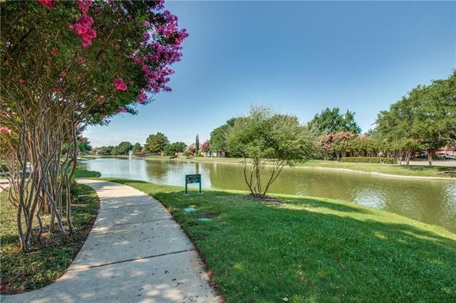 3876 Ridgelake Ct in Addison, TX - Foto de edificio - Building Photo
