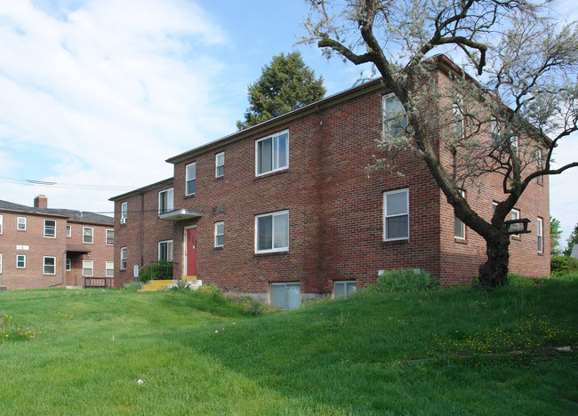 Anthony Apartments in Lansing, MI - Foto de edificio - Building Photo