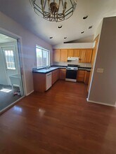 6 Hallwood Ct in Sacramento, CA - Building Photo - Building Photo