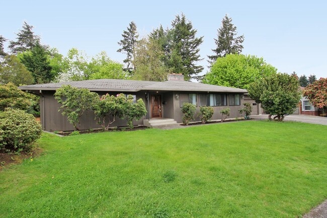 property at 2727 SE 58th Ave