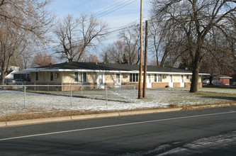 213-219 53rd Ave NE in Fridley, MN - Foto de edificio - Building Photo