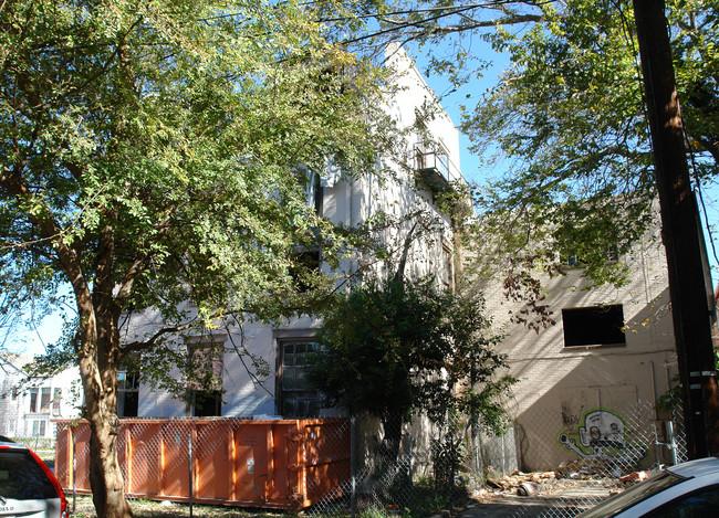 1213 Josephine St in New Orleans, LA - Building Photo - Building Photo