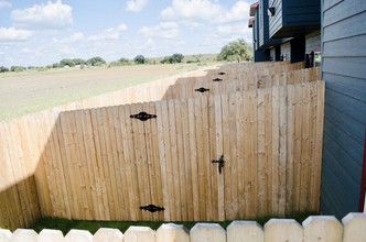 Indian Creek Townhomes in Brownwood, TX - Building Photo - Building Photo